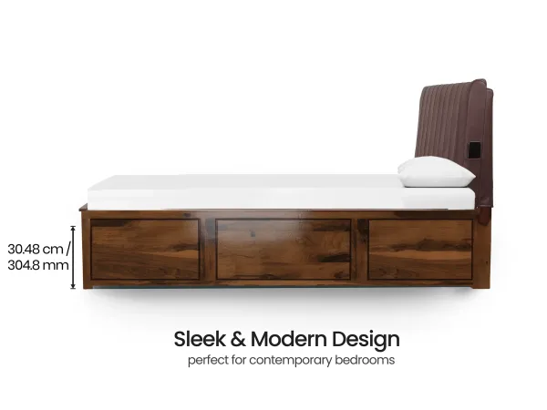 Regal Queen Hydraulic Storage Bed Bed in Chocolate Leatherite